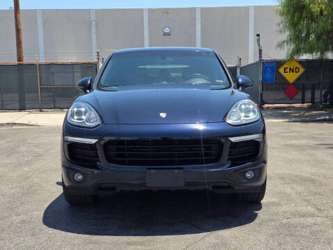 2016 Porsche Cayenne S