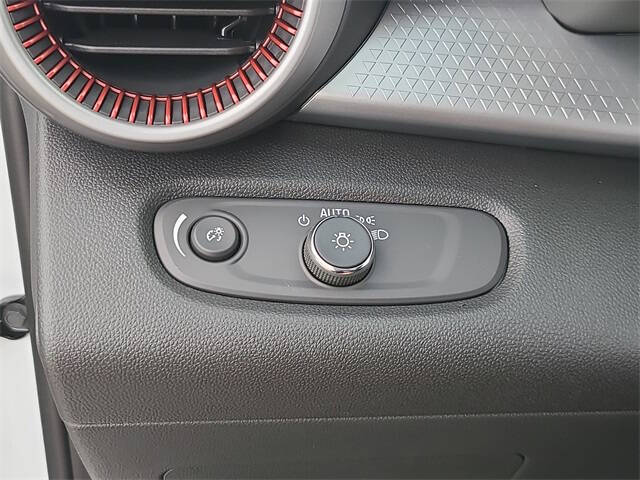 2026 Chevrolet Trax RS