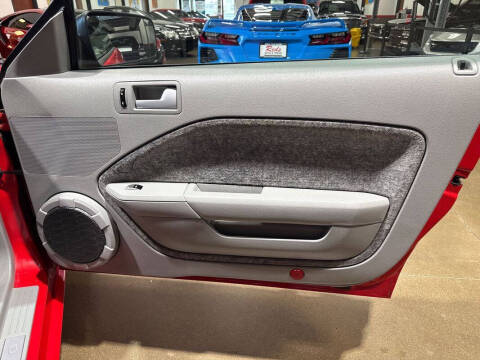 2005 Ford Mustang GT Premium