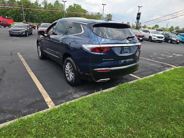 2022 Buick Enclave Essence
