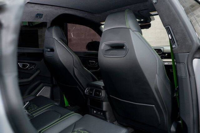 2022 Lamborghini Urus