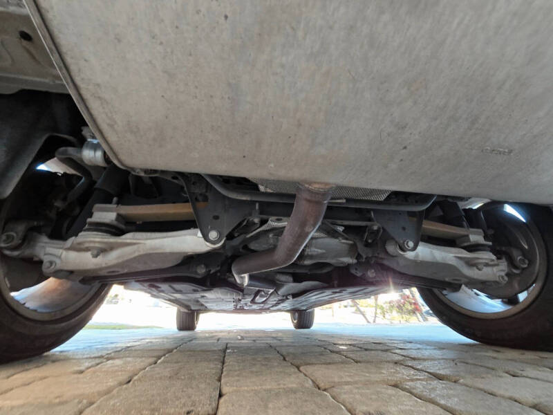 2016 Volvo XC90 T8 eAWD Momentum