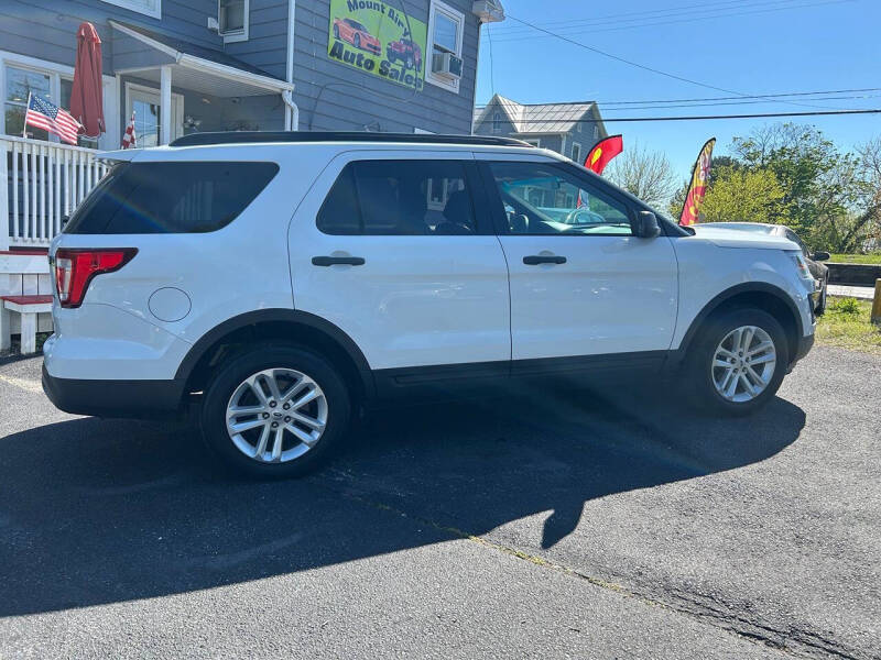2016 Ford Explorer