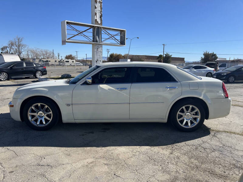 2006 Chrysler 300 C's photo