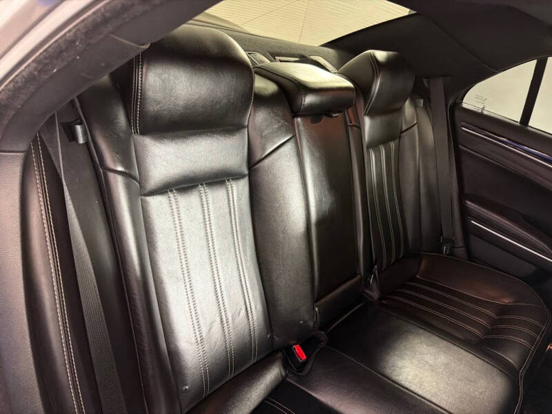2018 Chrysler 300 S