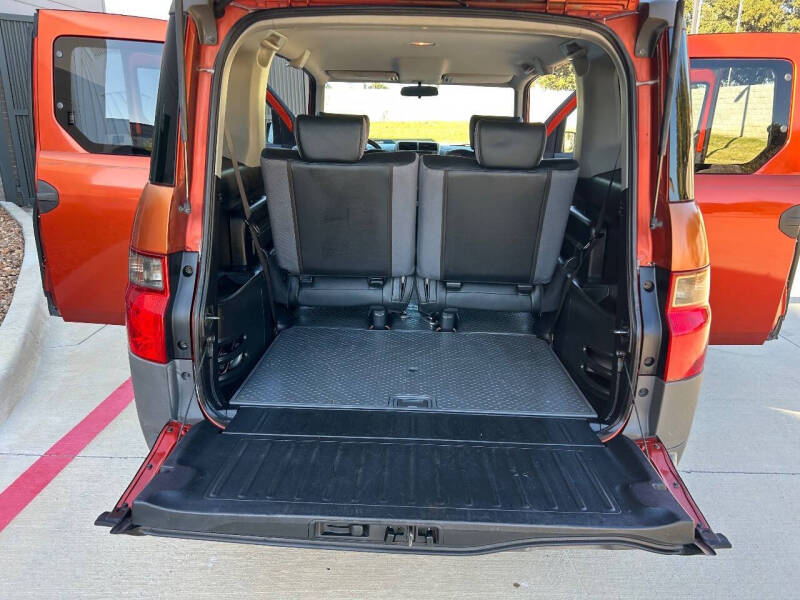 2004 Honda Element LX