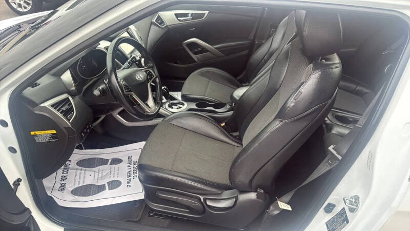 2016 Hyundai Veloster