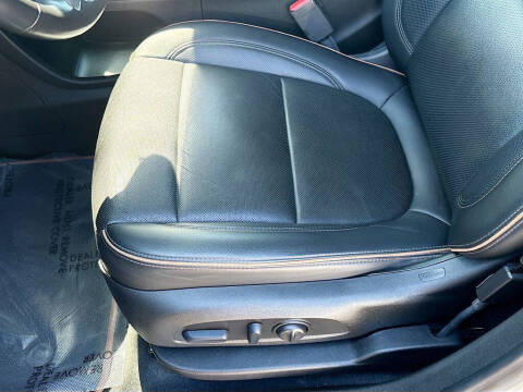 2022 GMC Acadia AT4