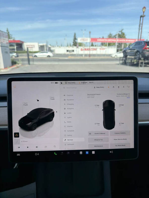 2025 Tesla Model Y Long Range