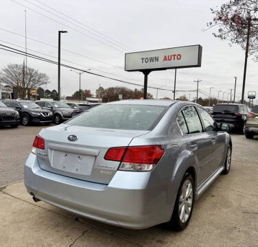 2013 Subaru Legacy 2.5i Premium