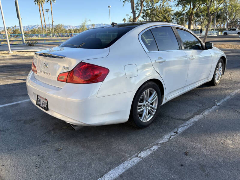 2015 Infiniti Q40