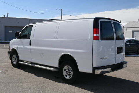 2023 GMC Savana 2500