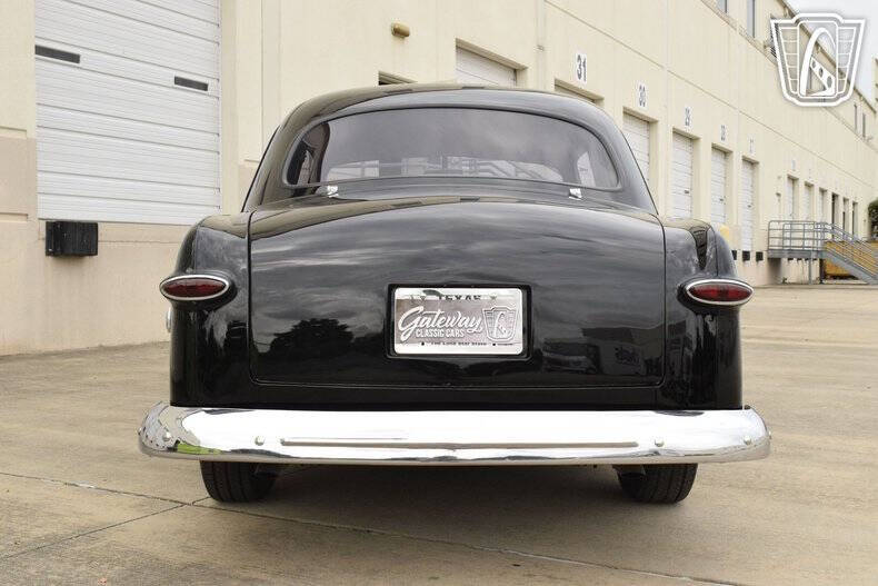 1949 Ford Tudor
