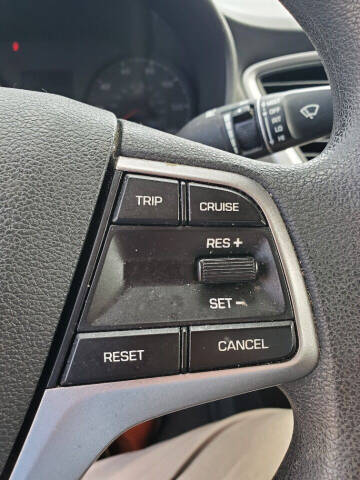 2019 Hyundai Accent SE