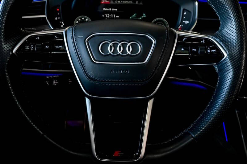 2022 Audi S8 4.0T quattro