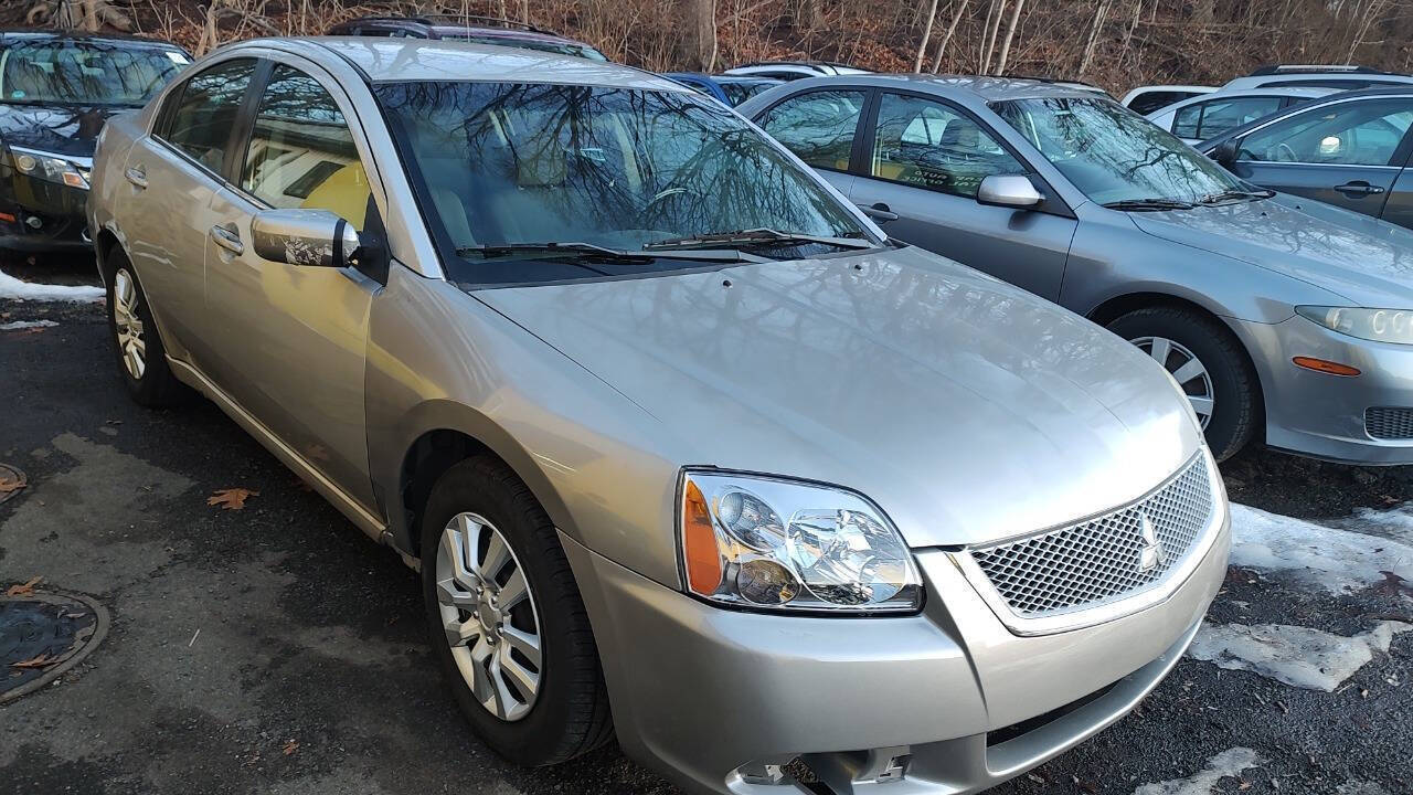2011 Mitsubishi Galant ES