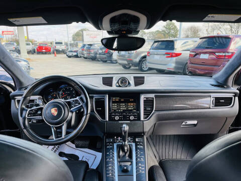 2015 Porsche Macan Turbo