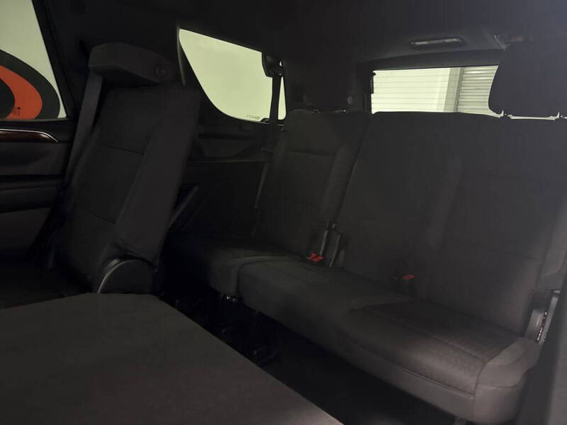 2024 GMC Yukon SLE