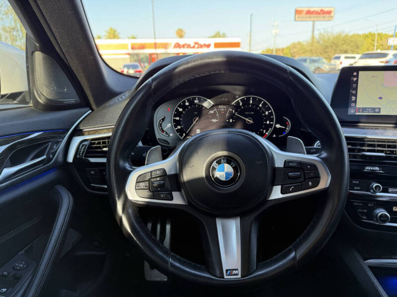 2019 BMW 5 Series 530i