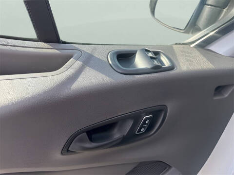 2024 Ford Transit 250