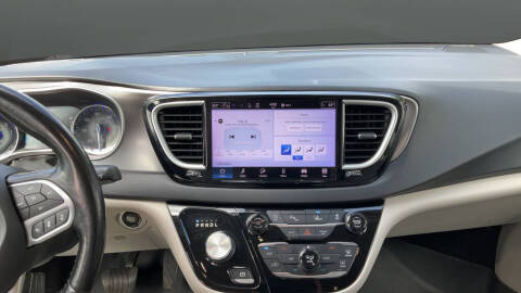 2021 Chrysler Pacifica Touring L