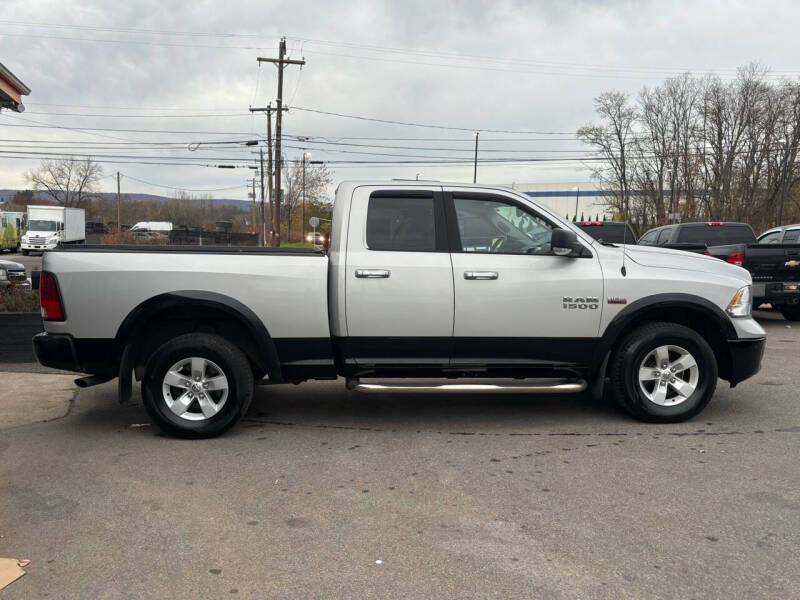 2014 RAM Ram 1500 Outdoorsman photo 16