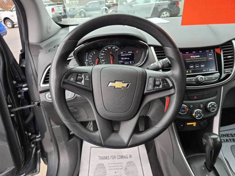 2020 Chevrolet Trax LS photo 12