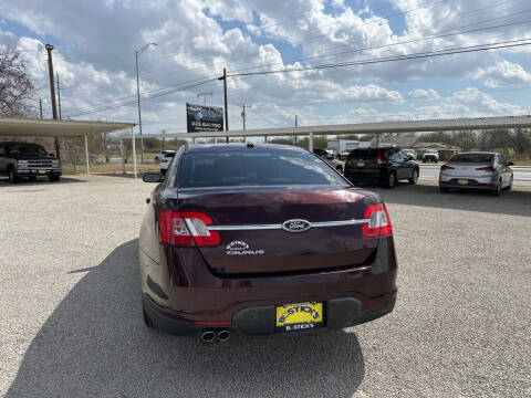 2011 Ford Taurus SE
