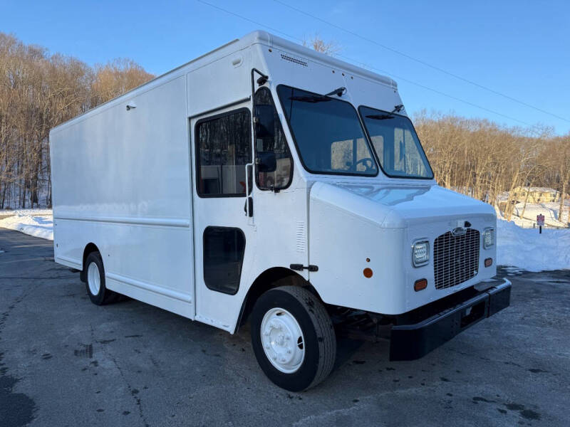2021 Freightliner MT45 Chassis
