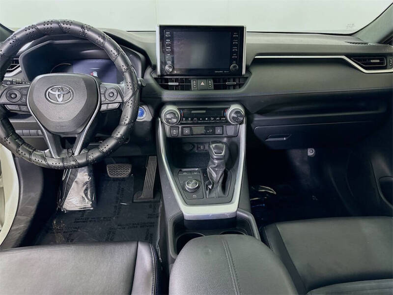 2019 Toyota RAV4 Hybrid XSE