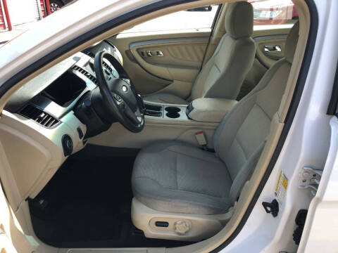 2018 Ford Taurus SEL