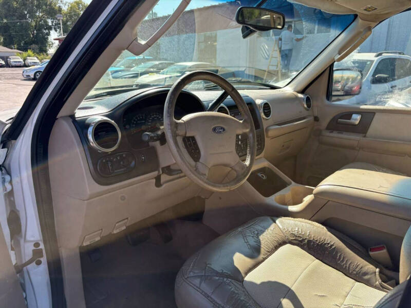 2004 Ford Expedition Eddie Bauer