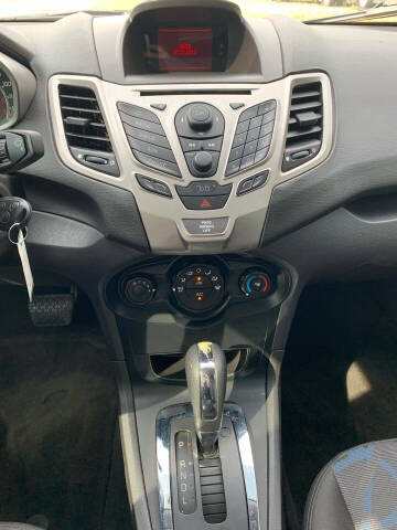 2012 Ford Fiesta SE