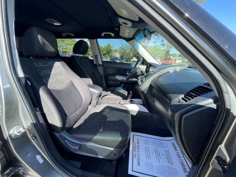 2012 Kia Soul +