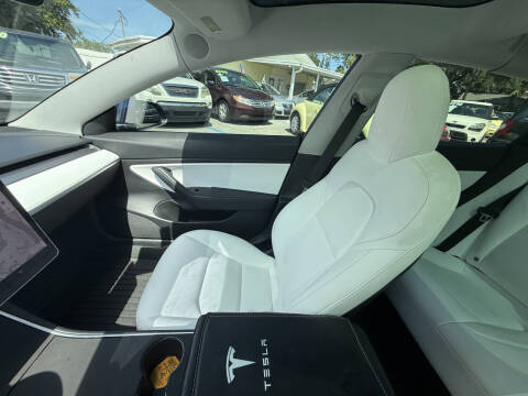 2019 Tesla Model 3 Standard Range Plus