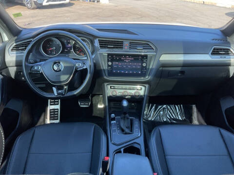 2021 Volkswagen Tiguan SE R-Line Black