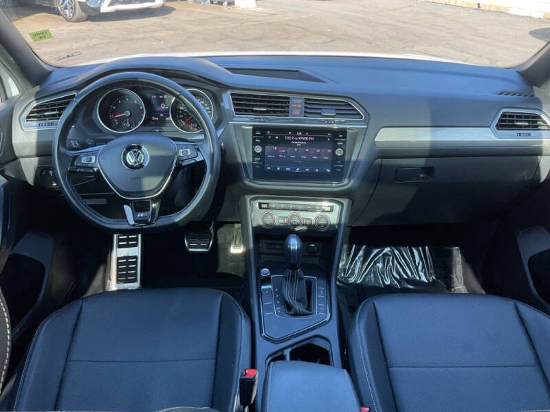 2021 Volkswagen Tiguan SE R-Line Black