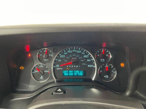 2023 Chevrolet Express 2500
