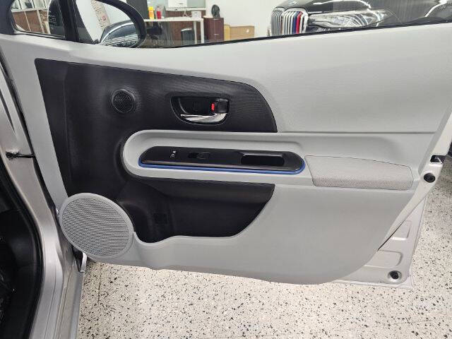 2012 Toyota Prius c Three