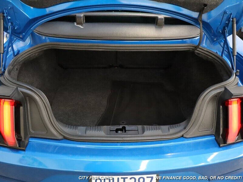 2020 Ford Mustang EcoBoost