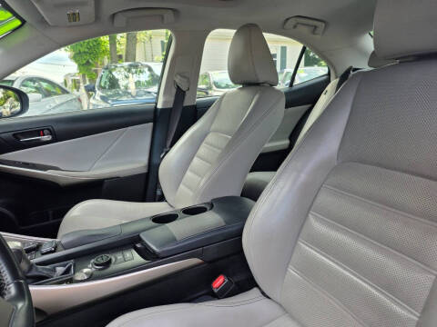 2015 Lexus IS 250 Crafted Line