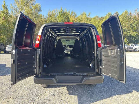 2025 Chevrolet Express 2500