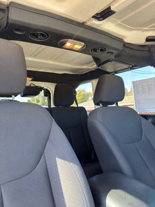 2017 Jeep Wrangler Unlimited Willys Wheeler W