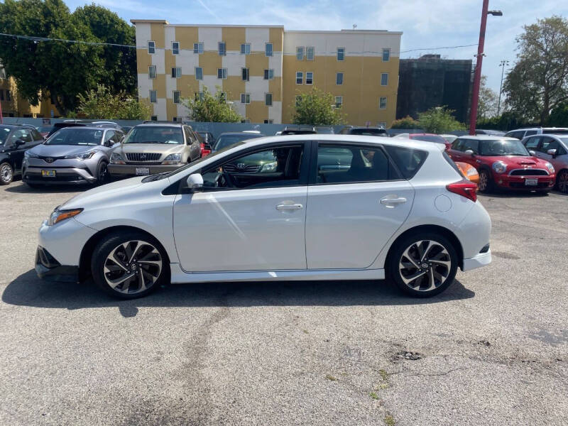 2016 Scion iM