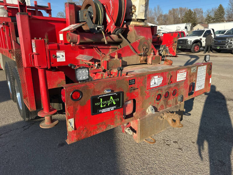 2005 Freightliner M2 106