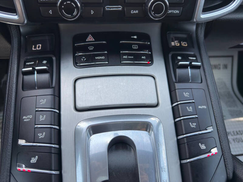 2011 Porsche Cayenne