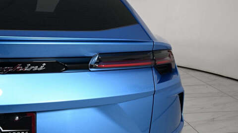 2022 Lamborghini Urus