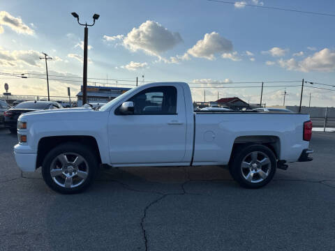 2014 Chevrolet Silverado 1500 for sale at First Choice Auto Sales in Bakersfield CA