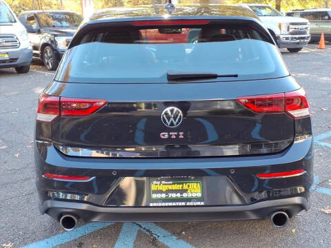 2022 Volkswagen Golf GTI SE