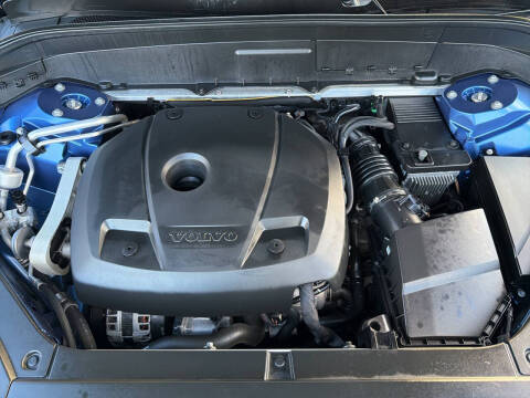 2018 Volvo XC90 T6 R-Design